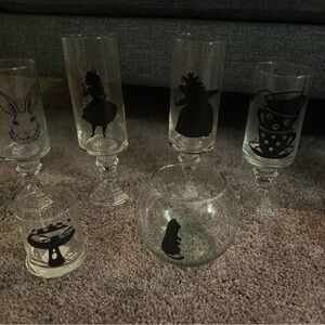 Alice in Wonderland Themed Glass Set - Black Designs